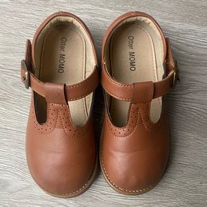 Brown leather Mary Janes - size 10